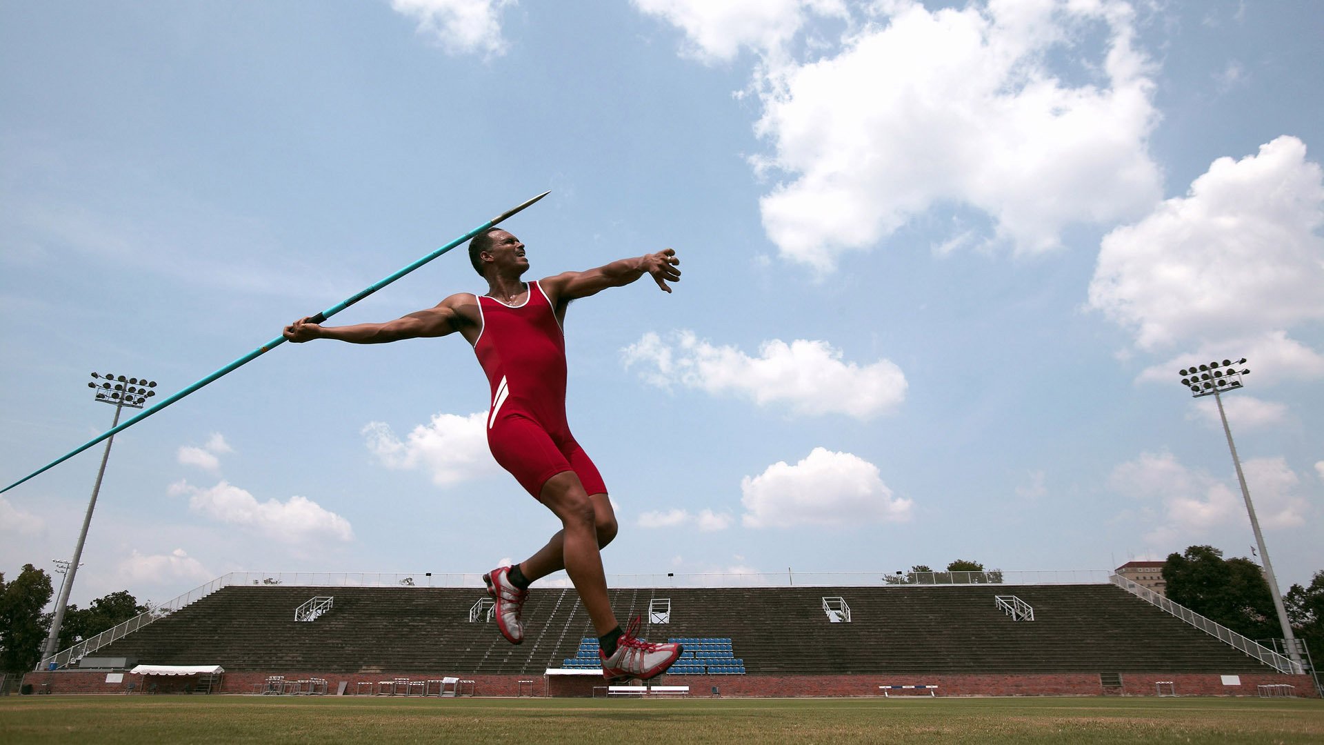 奥预赛中国青年队出战 球迷现场支持不断，中国青少年奥林匹克竞赛官网